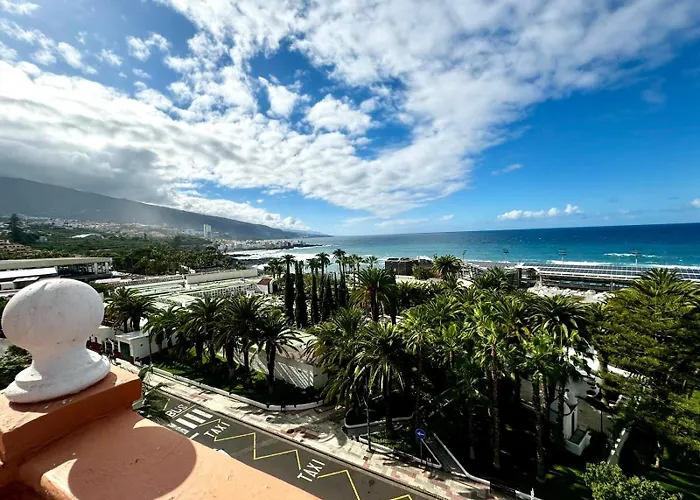 Ocean Breeze Oasis In Puerto De La Cruz